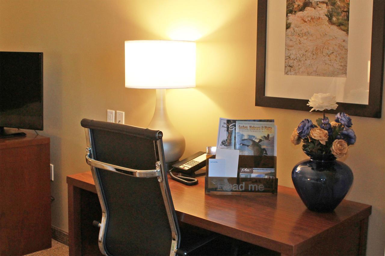 Heartland Inn And Suites Wheatland Экстерьер фото