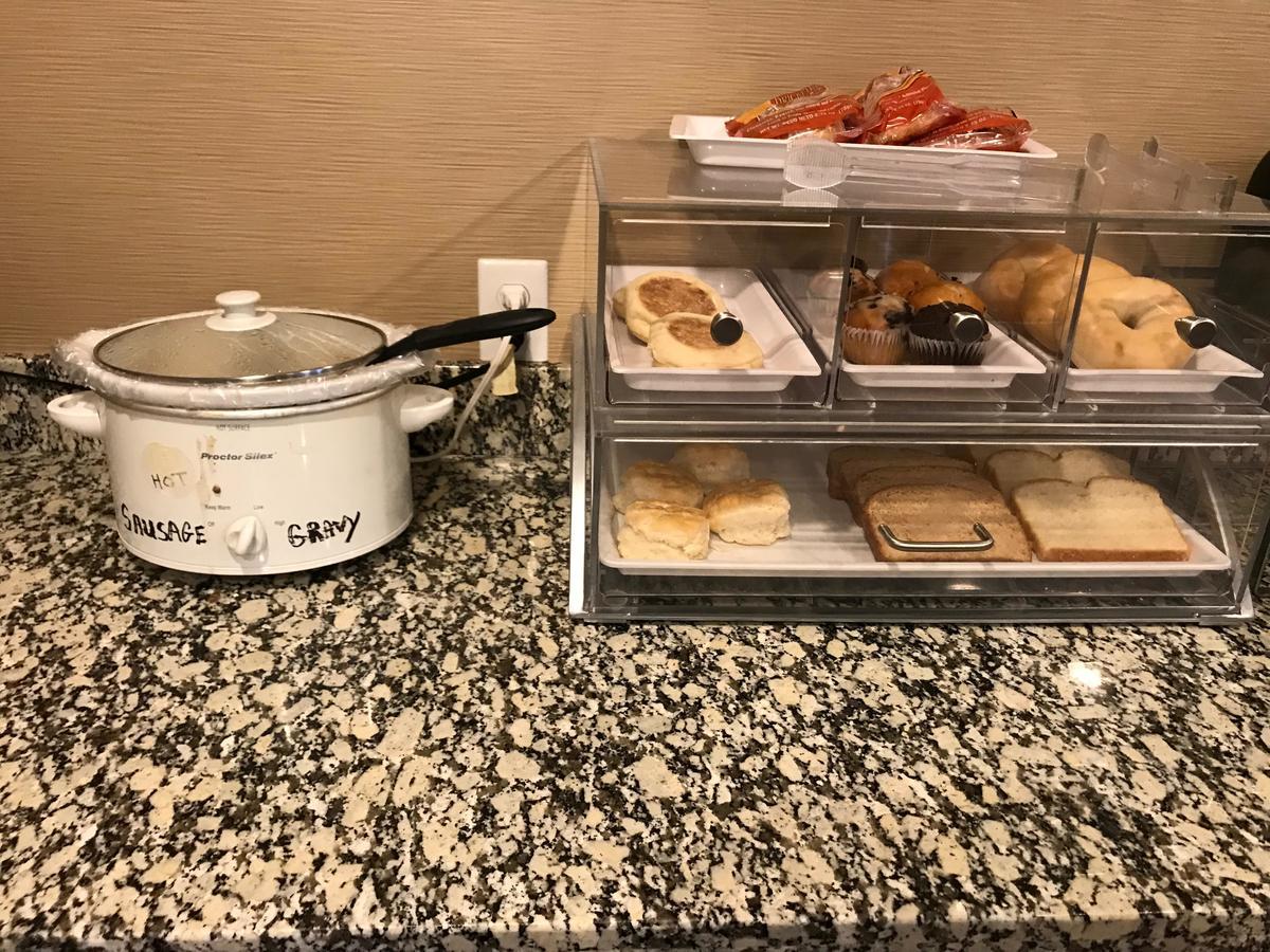 Heartland Inn And Suites Wheatland Экстерьер фото