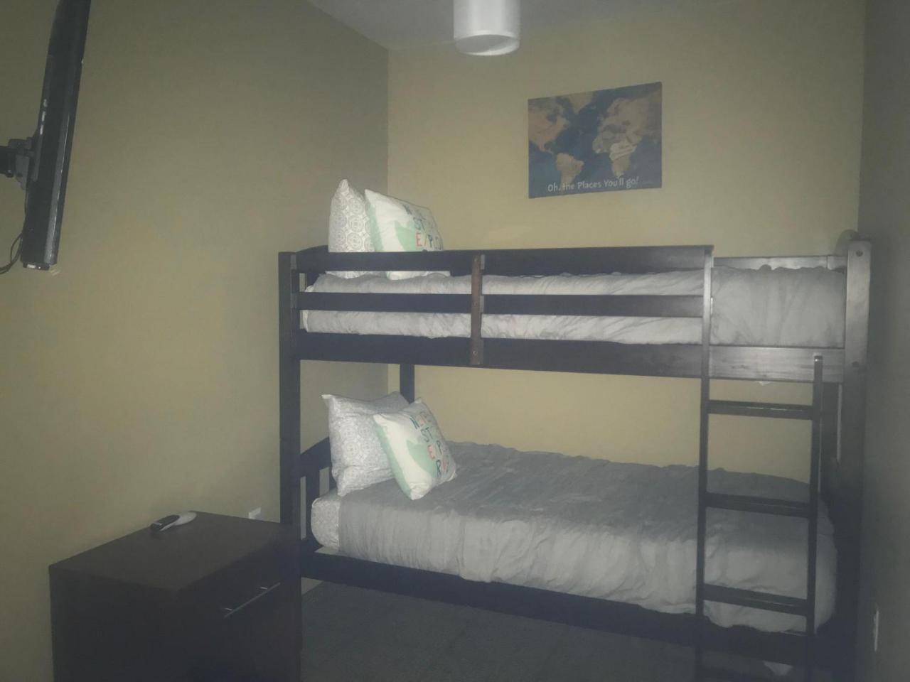 Heartland Inn And Suites Wheatland Экстерьер фото